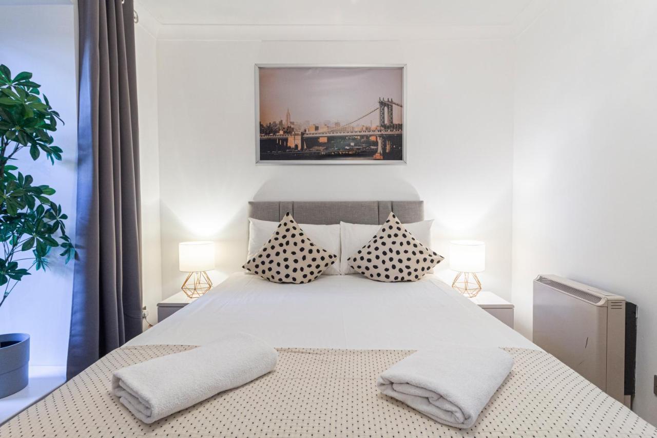 Stay Thames River London Bagian luar foto